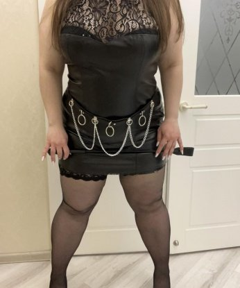 Я умею раскрепоститься, удовлетворить твои сокровенные желания и создать незабываемые моменты нашей встречи. В моих услугах ты найдешь разнообразие интимных утех, эротический массаж и приятные сюрпризы. Никаких ограничений и судорог передо мной – я знаю, как подарить тебе нирвану. Великолепные отзывы моих постоянных гостей говорят сами за себя. Возьми небольшой отпуск от обыденности и окунись в мир наслаждения и страсти со мной. С нетерпением жду нашей встречи! 🔥 9930, 34 года