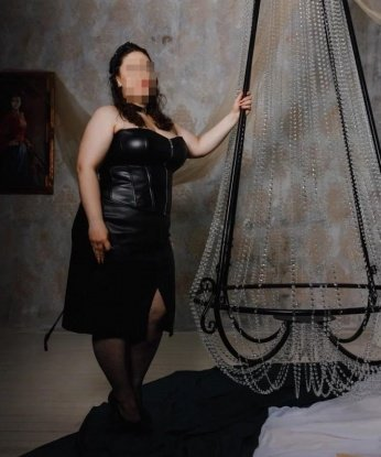 Я умею раскрепоститься, удовлетворить твои сокровенные желания и создать незабываемые моменты нашей встречи. В моих услугах ты найдешь разнообразие интимных утех, эротический массаж и приятные сюрпризы. Никаких ограничений и судорог передо мной – я знаю, как подарить тебе нирвану. Великолепные отзывы моих постоянных гостей говорят сами за себя. Возьми небольшой отпуск от обыденности и окунись в мир наслаждения и страсти со мной. С нетерпением жду нашей встречи! 🔥 9930, 34 года